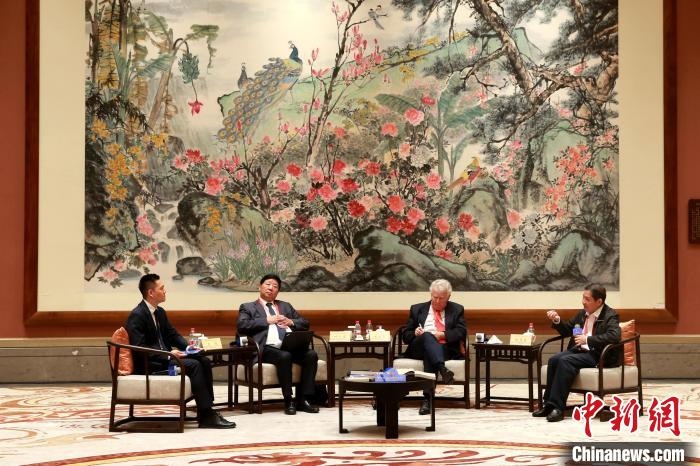 9月27日，尼山世界文明論壇在曲阜舉行，圖為該論壇的“高端訪談”活動。　梁犇 攝