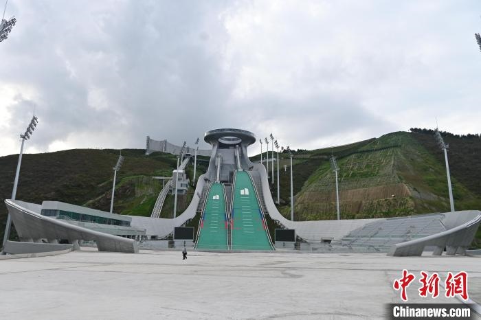 “雪如意”近景?！〉杂鸺?攝