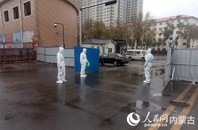 東瓦窯市場有序恢復開放。賽罕區(qū)融媒體中心供圖