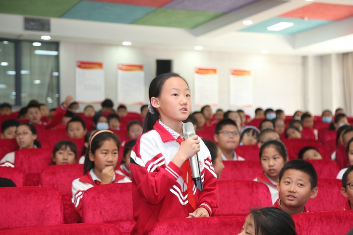 1622821339304127.jpg 4.學生參與有獎問答互動.JPG