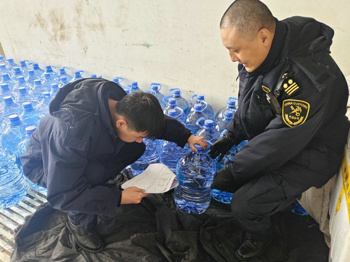 口岸1.jpg