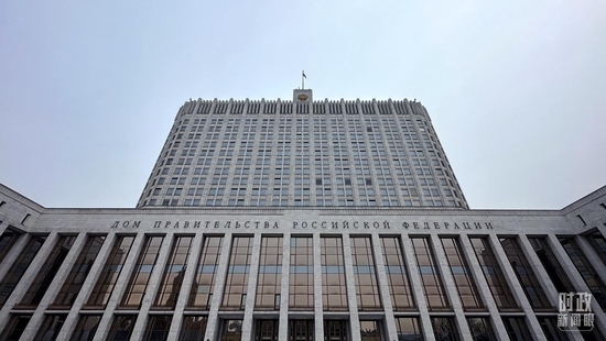 △俄羅斯聯(lián)邦政府大廈。（總臺央視記者范一鳴拍攝）