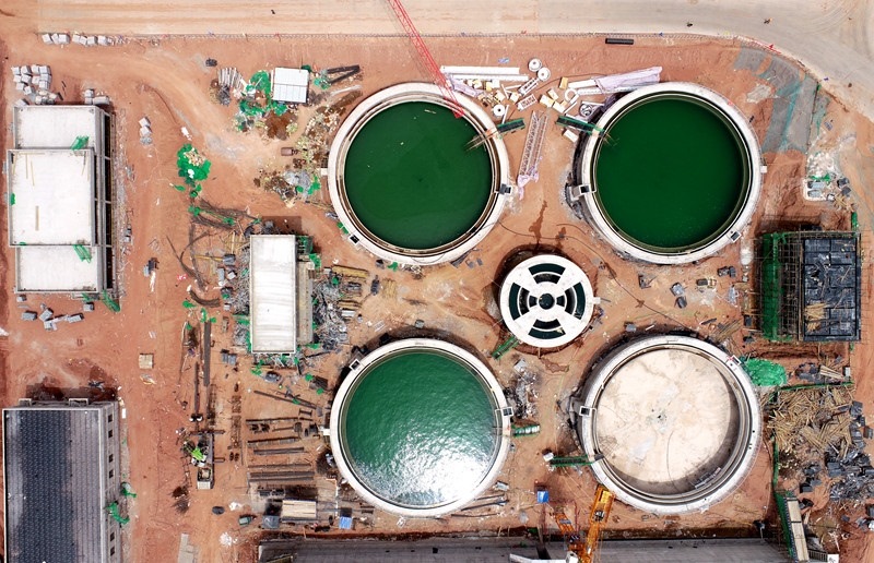 污水處理廠及水資源再生利用項(xiàng)目沉淀池。受訪者供圖