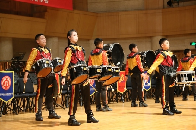 “樂(lè)動(dòng)金帆 ‘藝’起交響”為主題的專場(chǎng)音樂(lè)會(huì)現(xiàn)場(chǎng)。主辦方供圖