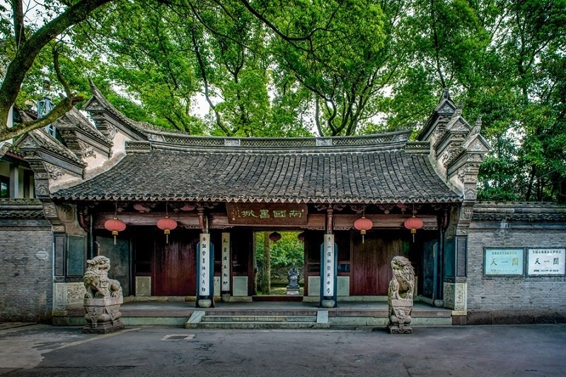 天一閣正門。 天一閣博物院供圖