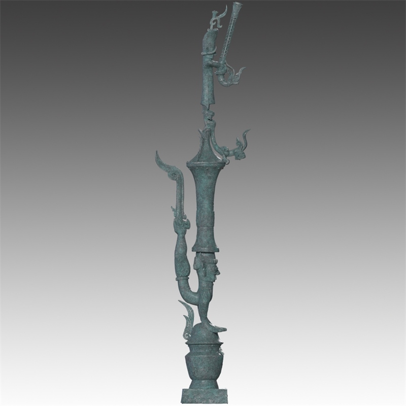 銅罍座倒立鳥足頂尊神像。四川省文物考古研究院供圖