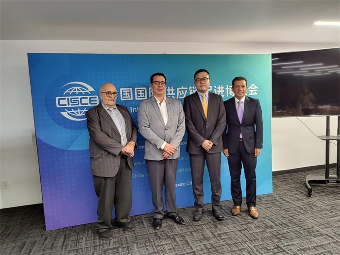 會(huì)議現(xiàn)場(chǎng)代表合影。中國(guó)貿(mào)促會(huì)駐墨西哥代表處供圖