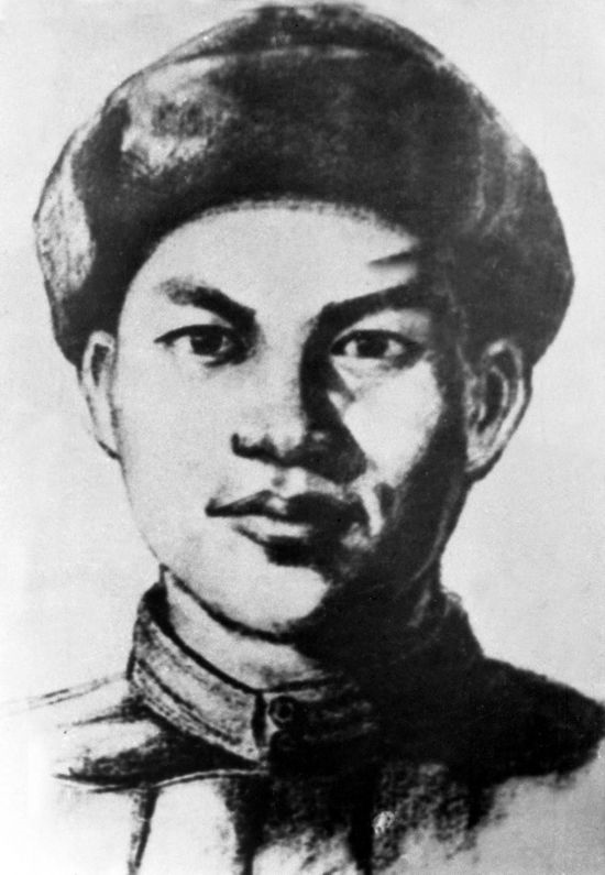  這是邱少云像。新華社發(fā)（資料照片）