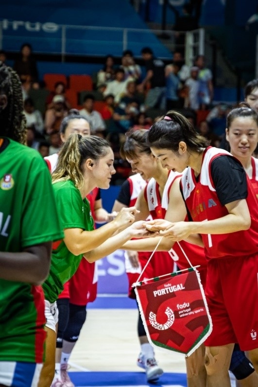 28日，成都大運(yùn)會(huì)女籃項(xiàng)目葡萄牙隊(duì)對(duì)戰(zhàn)中國(guó)隊(duì)。 受訪者供圖