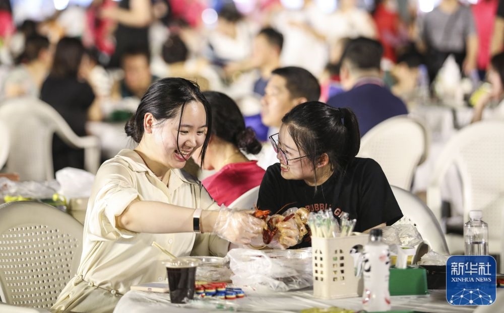 “夜經(jīng)濟(jì)”助力釋放文旅消費潛力