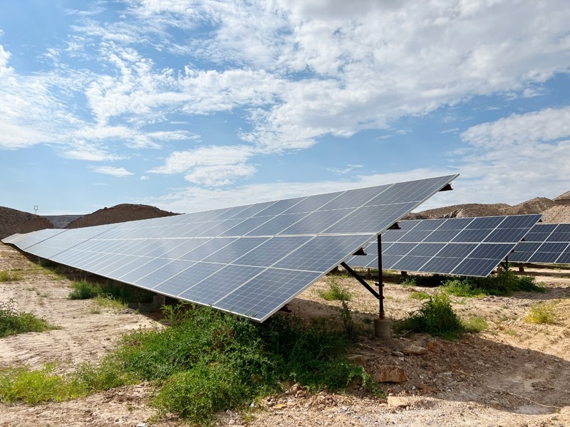 甘肅白銀深部銅礦廢石場(chǎng)100兆瓦光伏發(fā)電項(xiàng)目。受訪者供圖