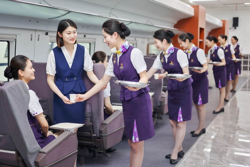 形象儀態(tài)塑造。