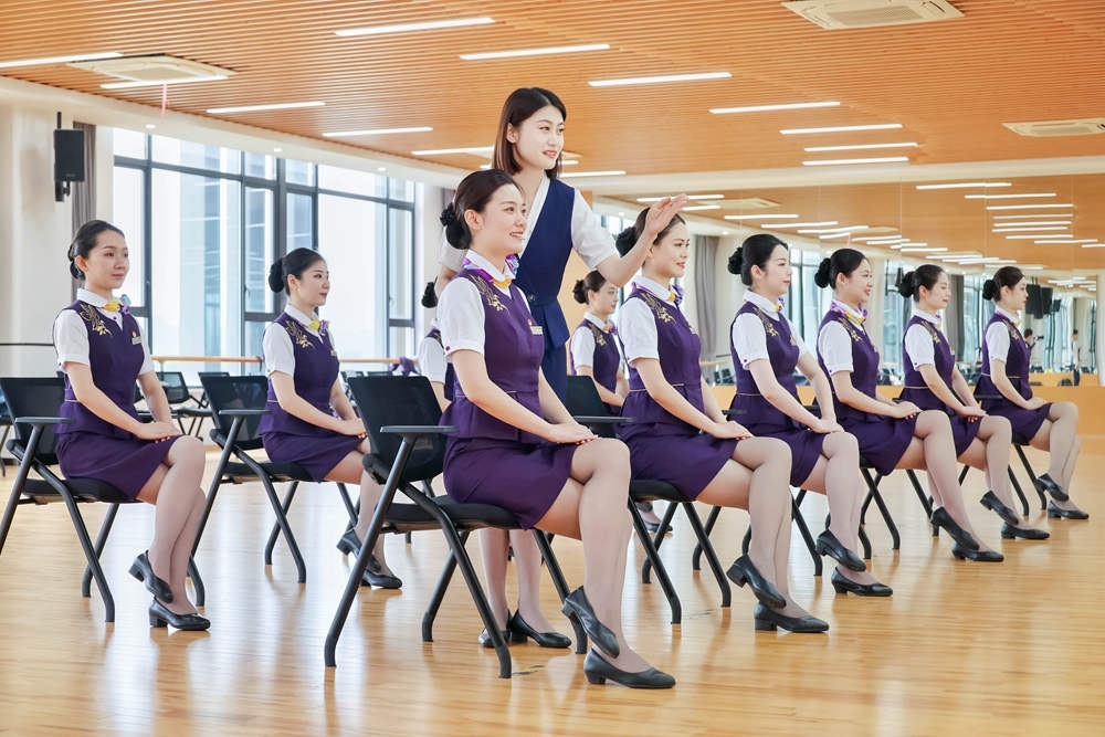 形象儀態(tài)塑造。