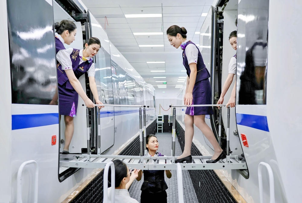 應(yīng)急處置培訓(xùn)。