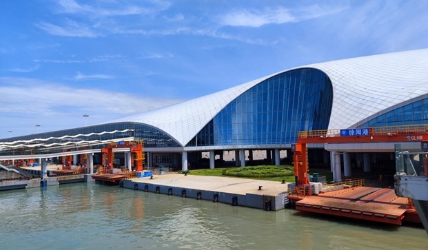 徐聞港樞紐大樓。人民網(wǎng) 樸馨語攝