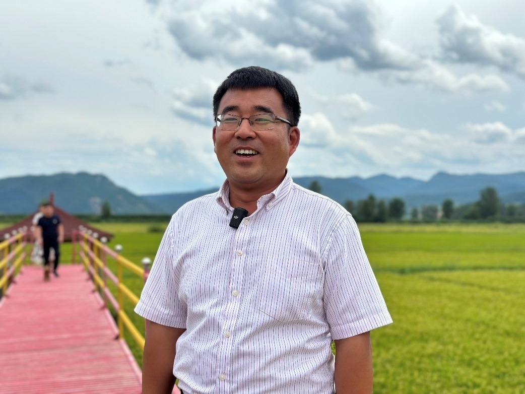 和龍市東城鎮(zhèn)光東村村書(shū)記金憲。人民網(wǎng)記者 金洪花 攝