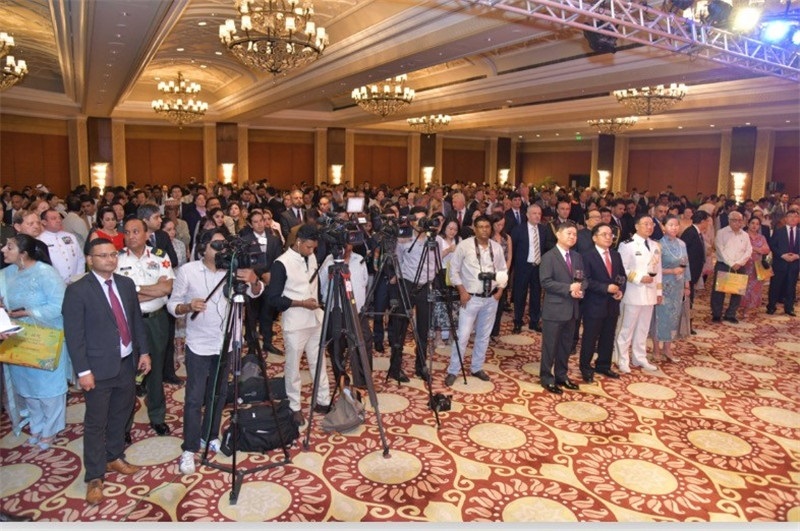 印度各界人士，各國(guó)駐印使節(jié)及外交官，中資企業(yè)、留學(xué)生和華僑華人等700余人出席招待會(huì)活動(dòng)現(xiàn)場(chǎng)。中國(guó)駐印度大使館供圖