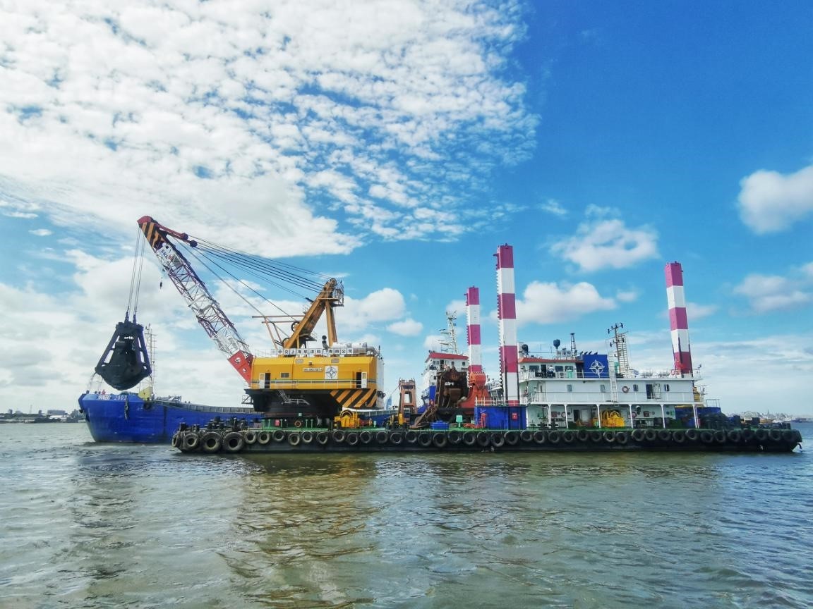 烏拉圭蒙得維的亞Capurro漁港船塢區(qū)域疏浚工程施工照片。受訪者供圖