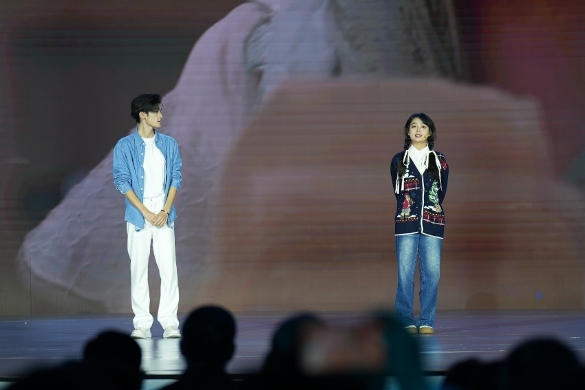 煎餅果仔（演員張家?。?、夏天妹妹（演員楊茜云）