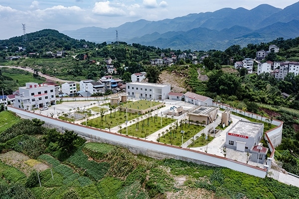 建成后的西沱鎮(zhèn)水廠。受訪者供圖