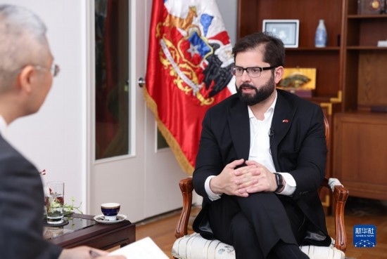 10月17日，智利總統(tǒng)博里奇在北京接受新華社記者專訪。新華社記者 呂帥 攝