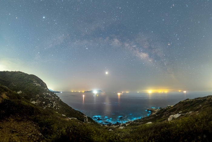 西涌國際暗夜社區(qū)夜間美景。深圳市天文臺供圖
