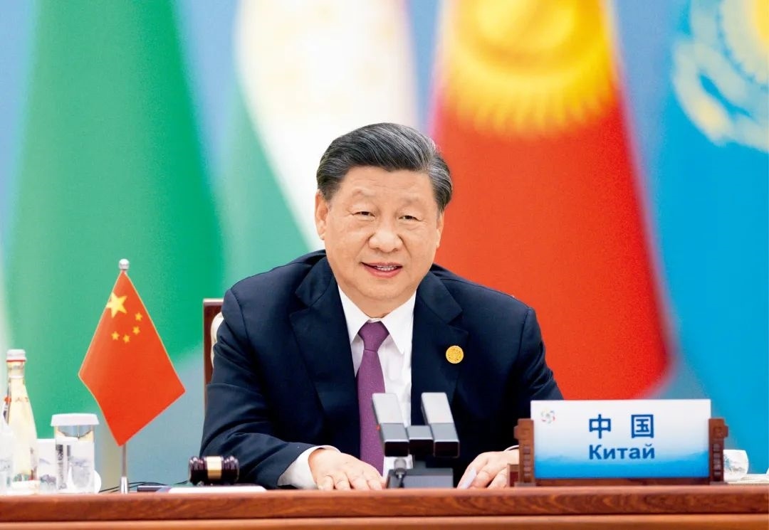 2023年5月19日上午，國家主席習(xí)近平在陜西省西安市主持首屆中國—中亞峰會(huì)并發(fā)表題為《攜手建設(shè)守望相助、共同發(fā)展、普遍安全、世代友好的中國—中亞命運(yùn)共同體》的主旨講話。圖/ 新華社記者 黃敬文 攝