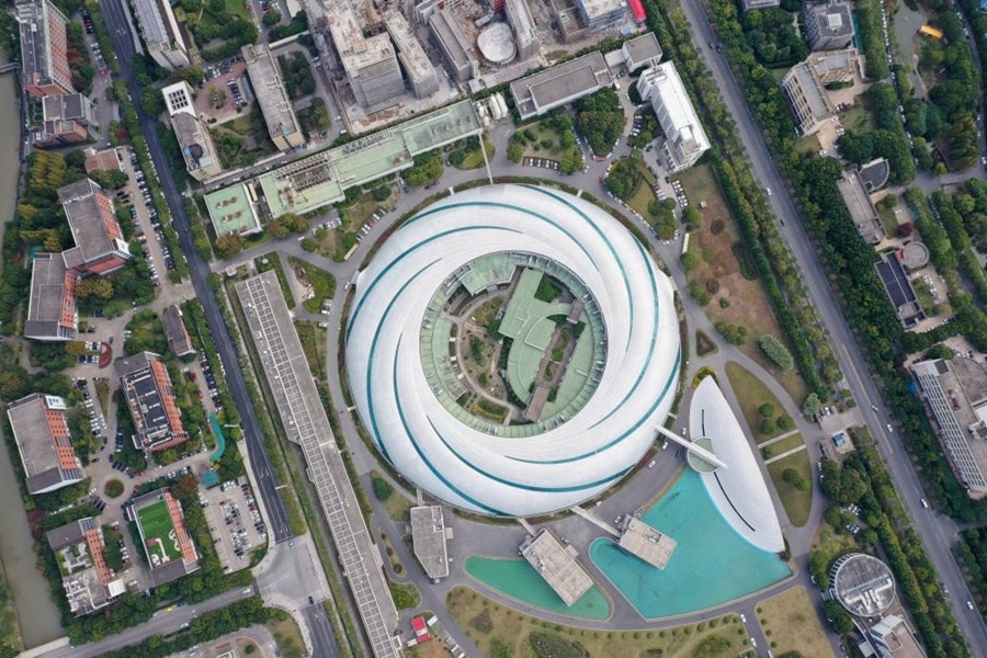 位于上海張江科學(xué)城的國家大科學(xué)裝置上海光源（2020年10月26日攝，無人機照片）。