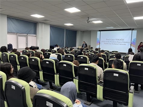 現(xiàn)場宣講中企。主辦方供圖