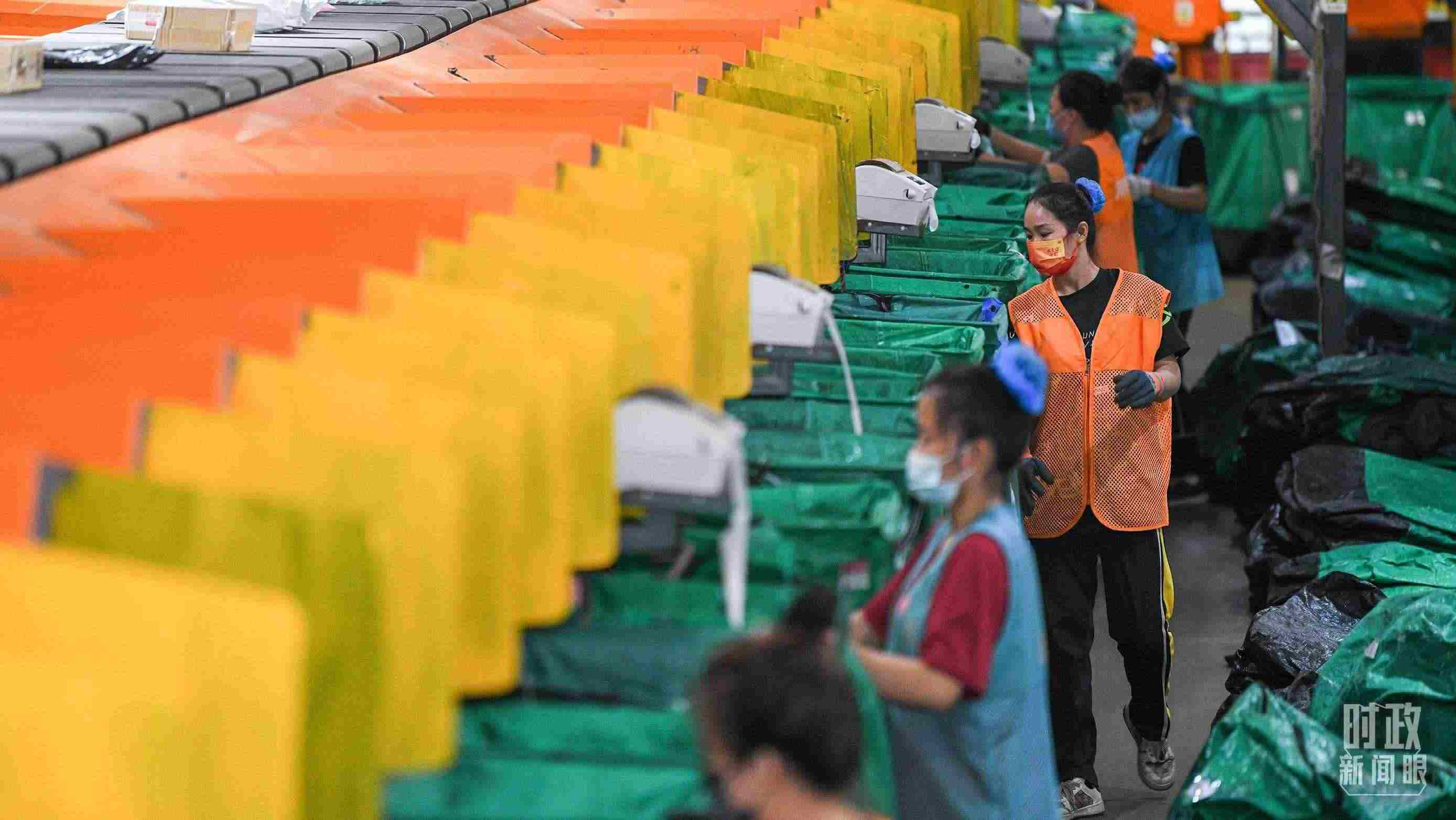 △今年“雙11”當(dāng)天全國快遞業(yè)務(wù)量達(dá)6.39億件。