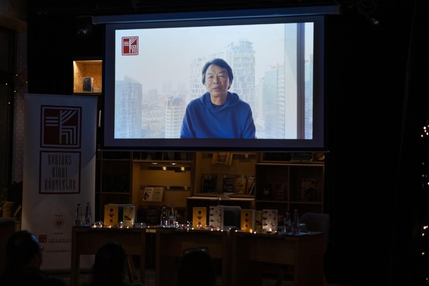 劉震云通過視頻介紹小說。摩爾多瓦尼·巴爾納巴斯攝