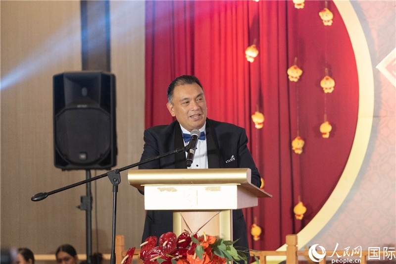 菲外交部副部長多明戈出席年會(huì)并致辭。人民網(wǎng)記者樊帆 攝