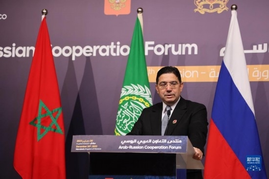 12月20日，在摩洛哥南部城市馬拉喀什舉行的第六屆阿拉伯-俄羅斯合作論壇主議程結(jié)束后，摩洛哥外交大臣布里達(dá)在記者會上講話。新華社記者霍晶攝