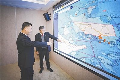 圖③：法官為涉案船舶尋找安全的錨泊地點。