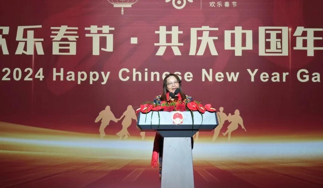 南非旅游部長(zhǎng)德利萊女士致辭。中國(guó)駐南非大使館供圖