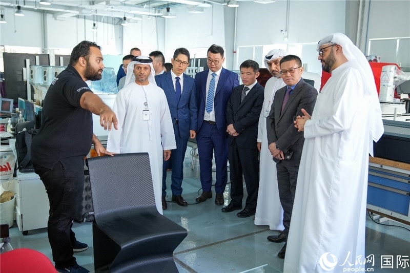 參觀培訓中心。人民網(wǎng)塔里克·易卜拉欣攝