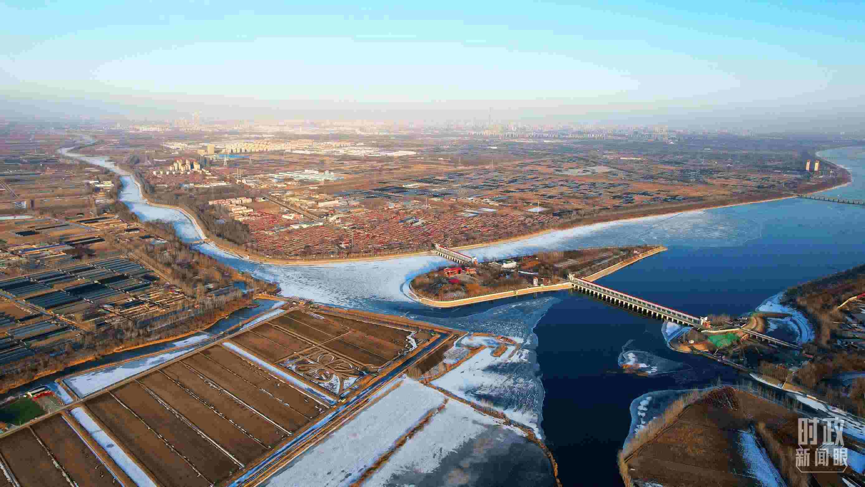 △俯瞰第六埠村。（總臺央視記者范凱拍攝）