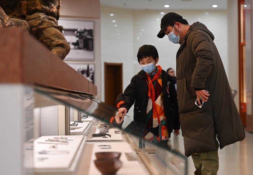 2024年1月29日，市民在平津戰(zhàn)役紀念館參觀。