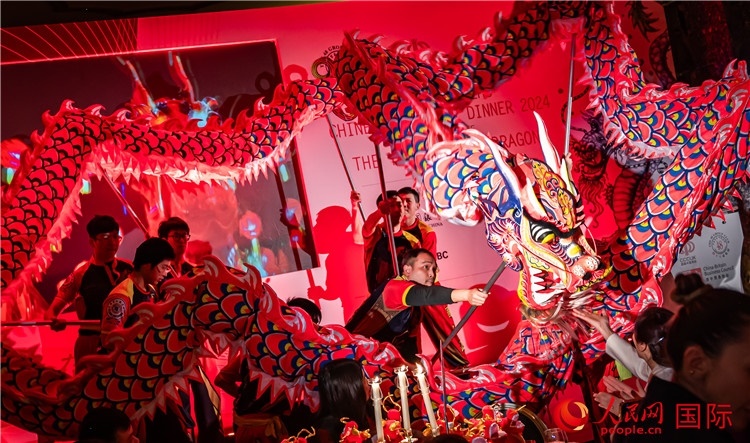 “共慶中國年 共享新機(jī)遇”破冰者新春晚宴現(xiàn)場盛況。人民網(wǎng) 郭錦標(biāo)攝