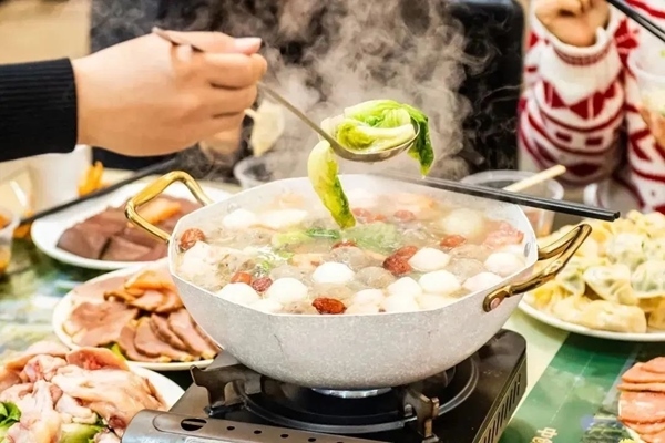 華南理工大學(xué)推出火鍋年夜飯。校方供圖