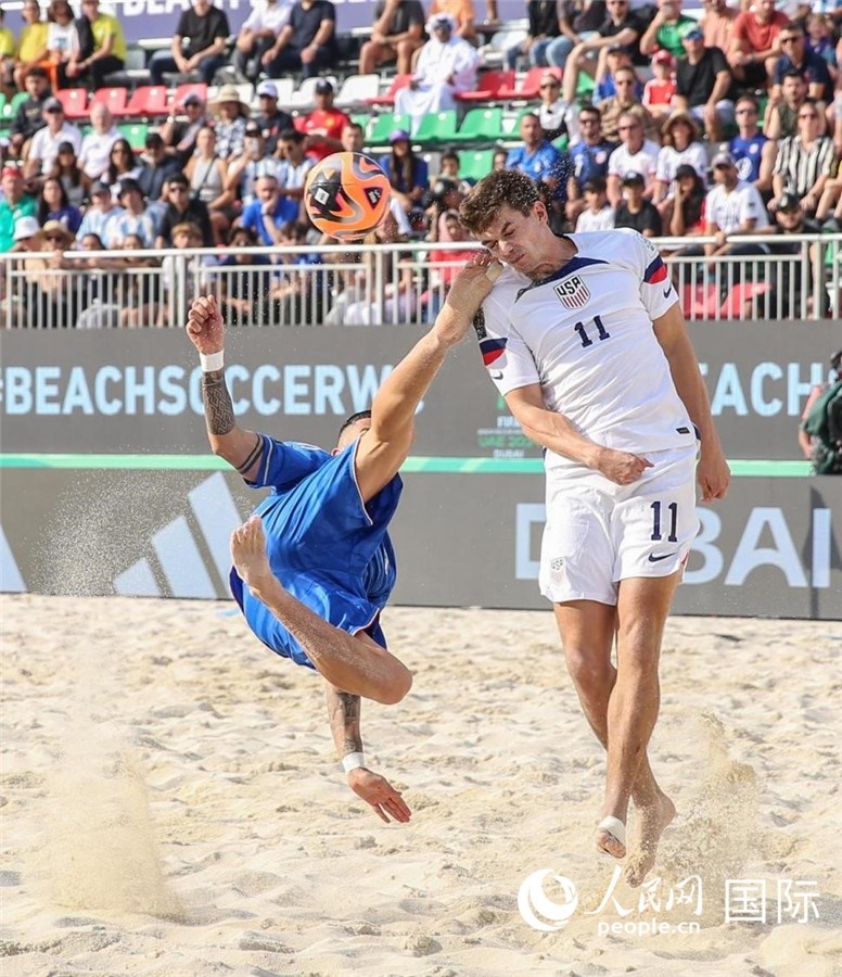 2月15日，意大利隊(duì)對(duì)陣美國(guó)隊(duì)。人民網(wǎng)塔里克·易卜拉欣攝