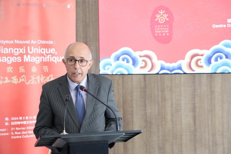 拉巴特文化藝術遺產復興協(xié)會主席德里希致辭?；艟z