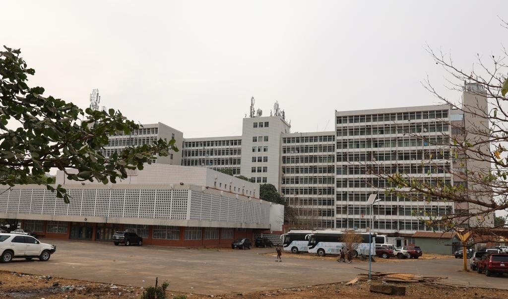 中塞友誼大廈。