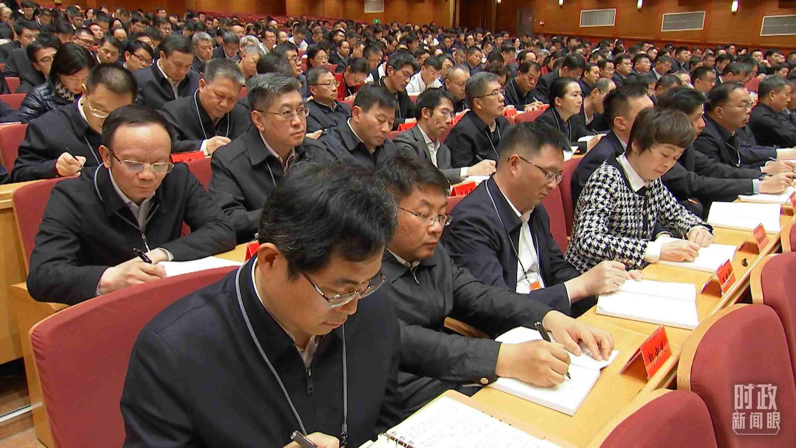 △中青年干部培訓(xùn)班開(kāi)班式現(xiàn)場(chǎng)。