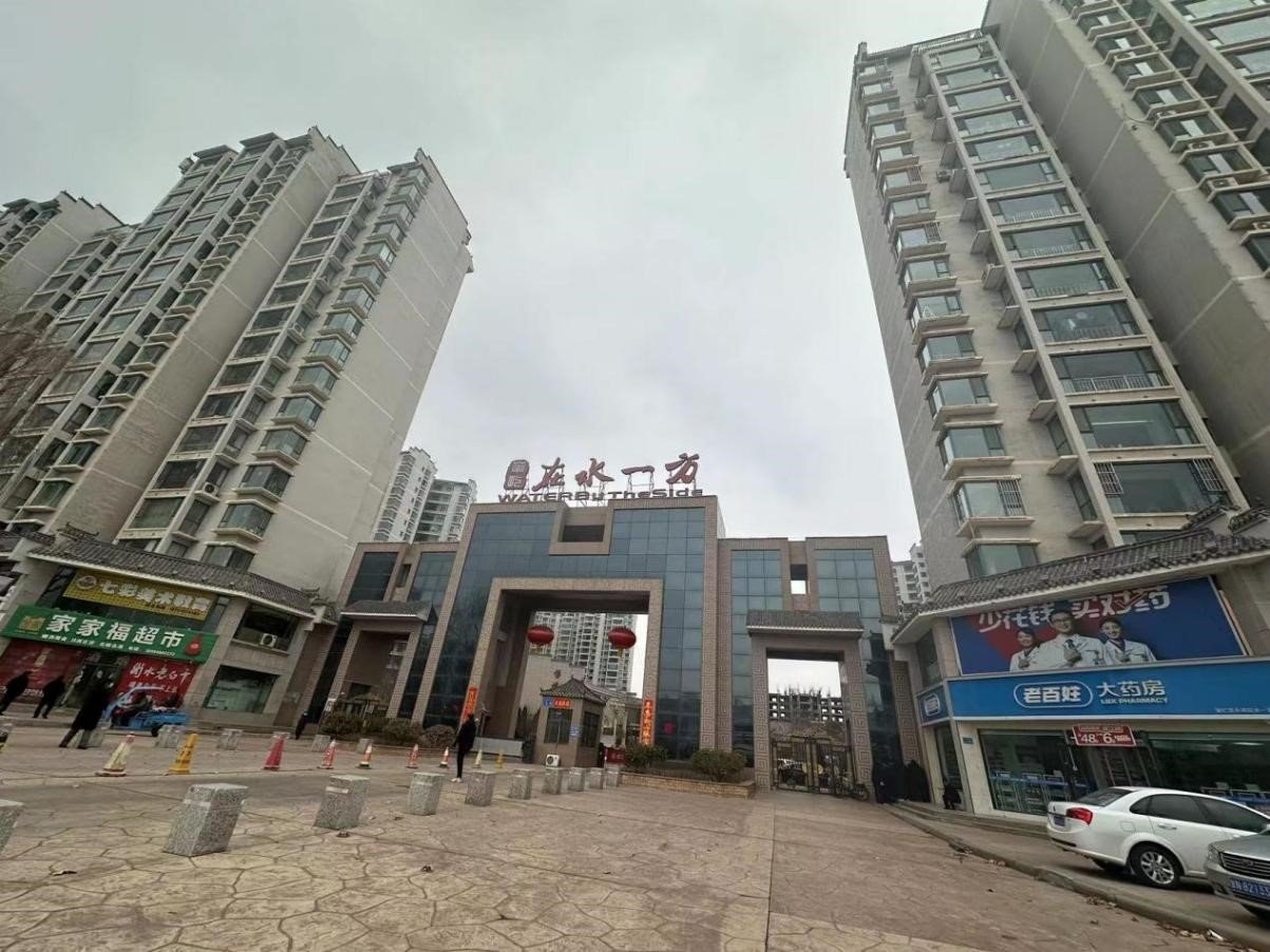 甘肅省永靖縣“在水一方”小區(qū)。人民網(wǎng)記者 馬昌攝