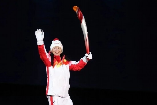 楊揚(yáng)擔(dān)任北京冬奧會(huì)開(kāi)幕式主火炬手。