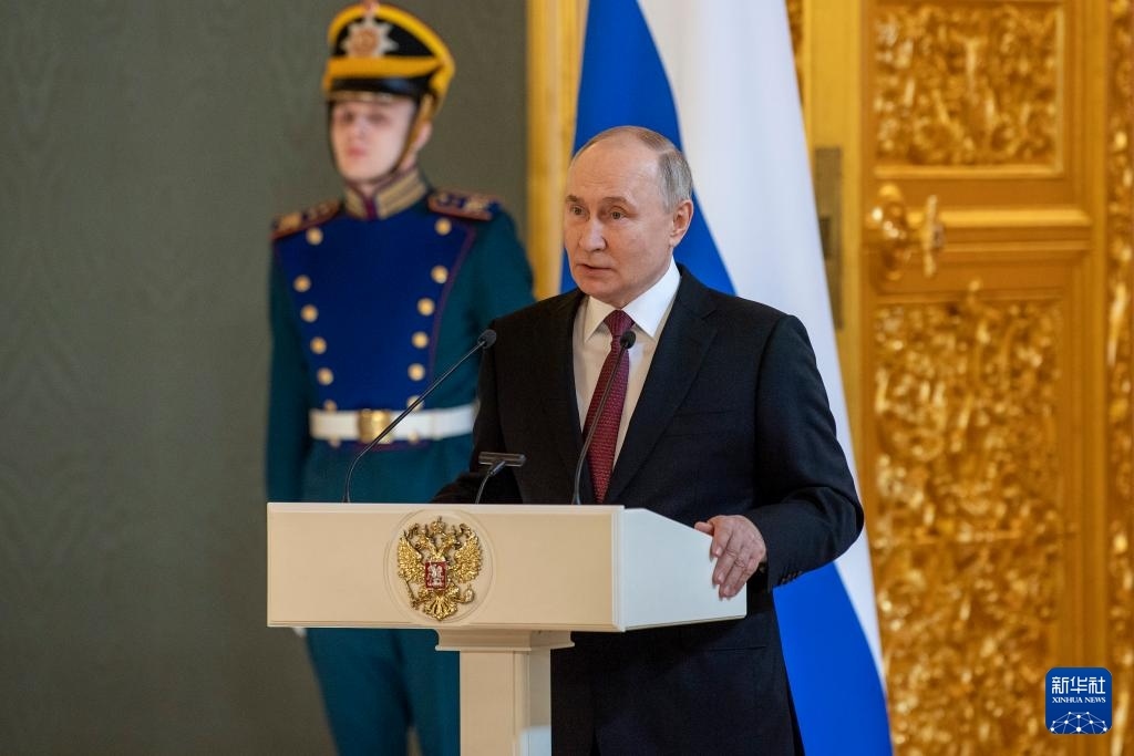 3月20日，俄羅斯總統(tǒng)普京在莫斯科克里姆林宮與其競選團(tuán)隊(duì)代表舉行見面會。新華社記者 曹陽 攝