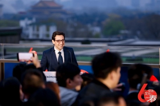 4月1日，法國(guó)外長(zhǎng)塞茹爾內(nèi)出席第18屆“中法文化之春”藝術(shù)節(jié)開幕式。圖片來源：法國(guó)駐華大使館