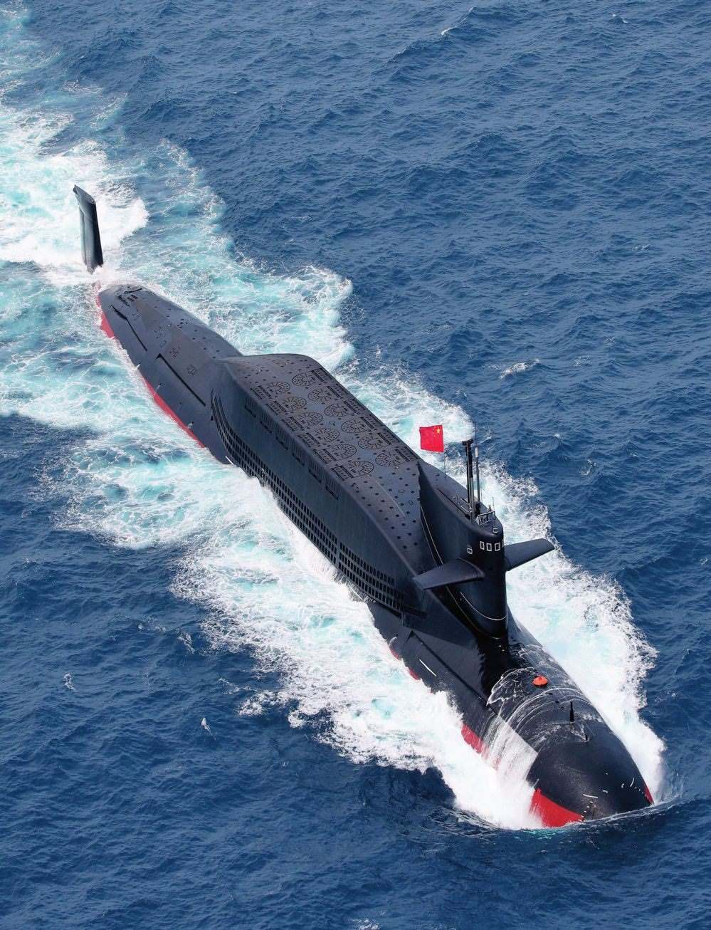 某潛艇執(zhí)行實(shí)戰(zhàn)化訓(xùn)練歸來（2018年3月攝）。周啟青攝