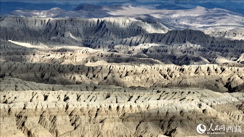 西藏阿里地區(qū)札達土林國家地質(zhì)公園。人民網(wǎng)記者 次仁羅布攝